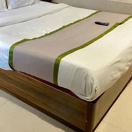 Glitz Hotels Regal International - Nr International Airport Mumbai